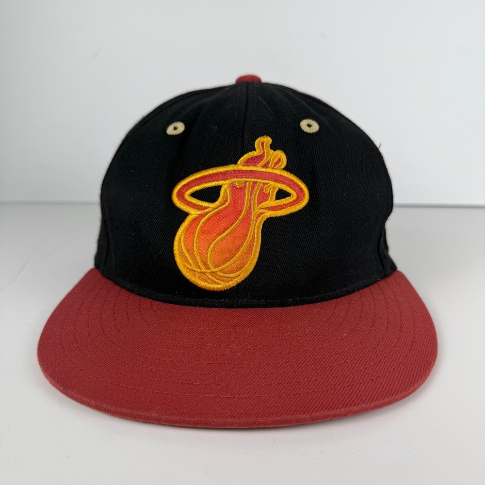Adidas Miami Heat NBA Hat Cap Fitted Black Red Logo Adult